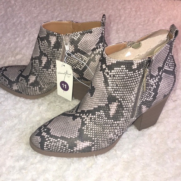 Universal Thread Jameson Snakeskin Zip Bootie 6.5 - Picture 3 of 7